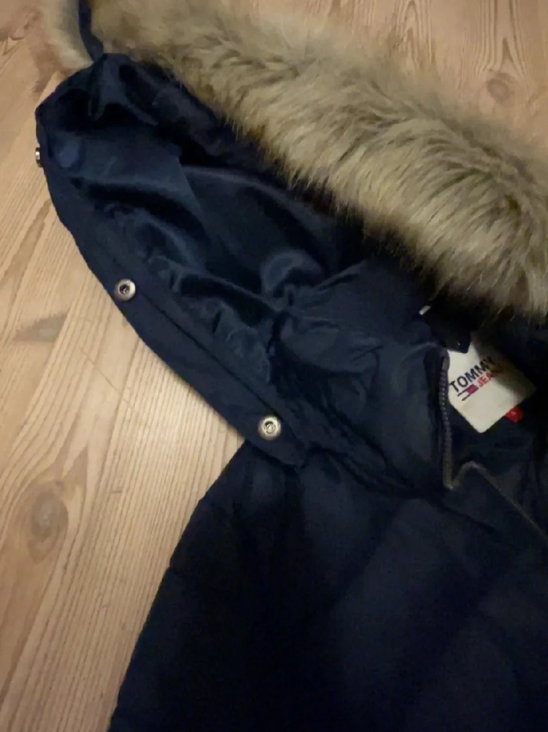 Mörkblå pufferjacka från Tommy Hilfiger - 2