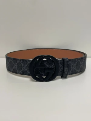 Gucci Bälte - Helt ny aldrig använd. Storlek 110cm. Snabb frakt, skriv gärna vid fler frågor.