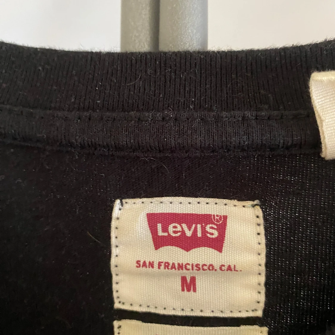 Svart långärmad tröja från Levi's - 2