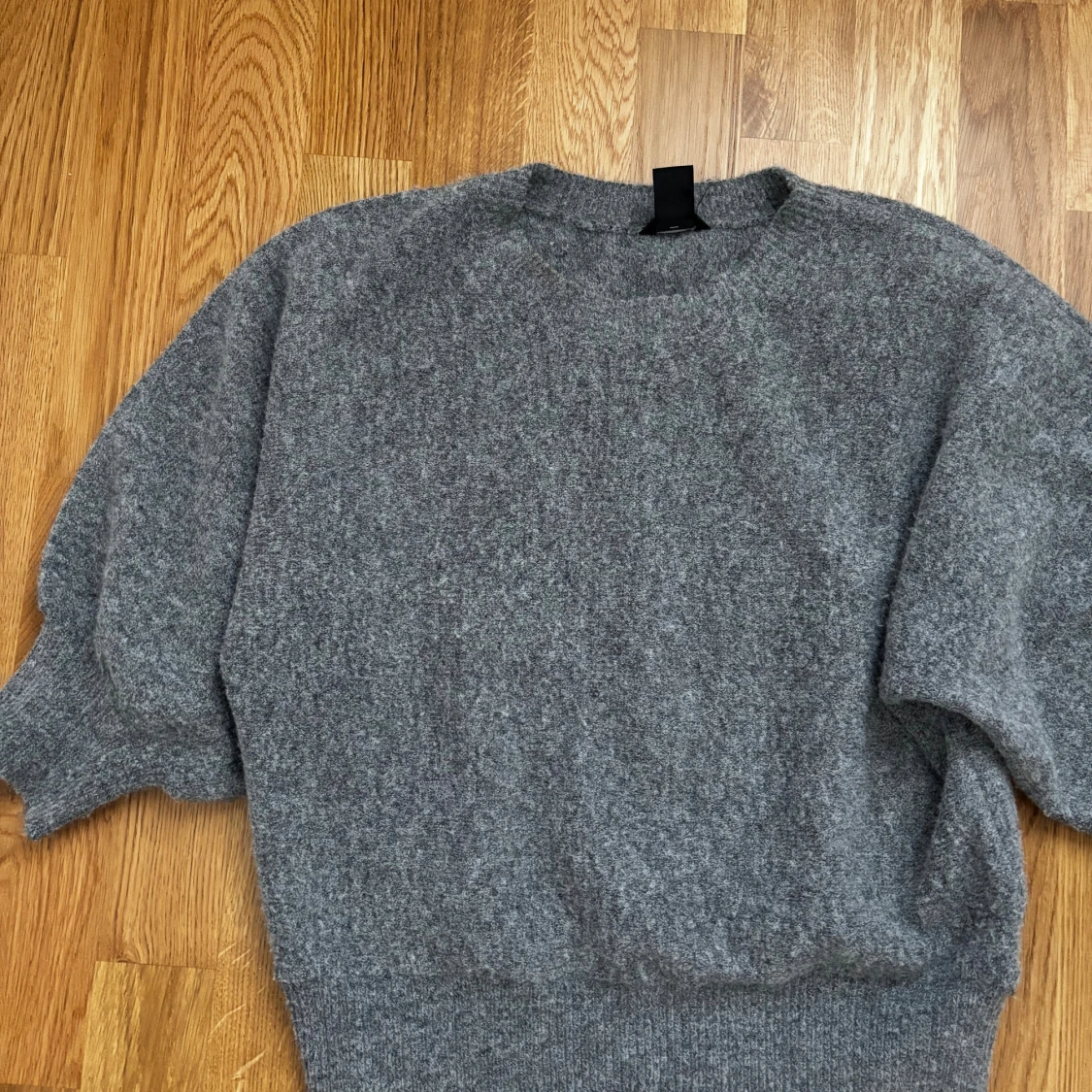 Grå stickad tröja från Lindex - 2