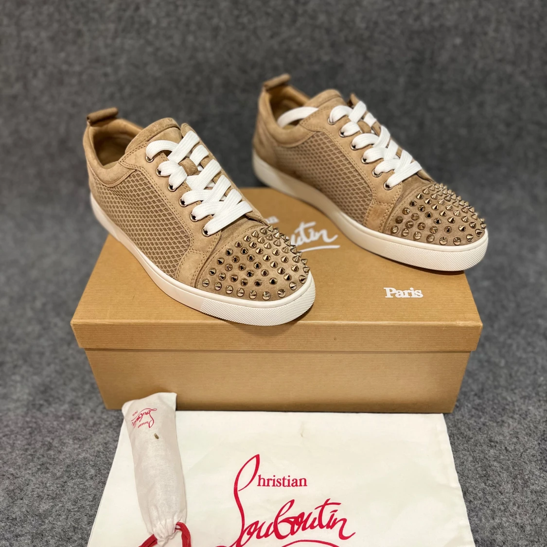 Bruna Louboutins med nät (nya) 