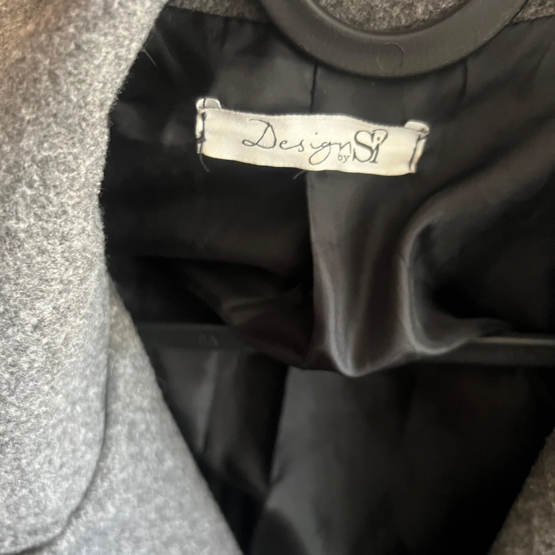 Grå skepparkavaj från Design by Si - 2