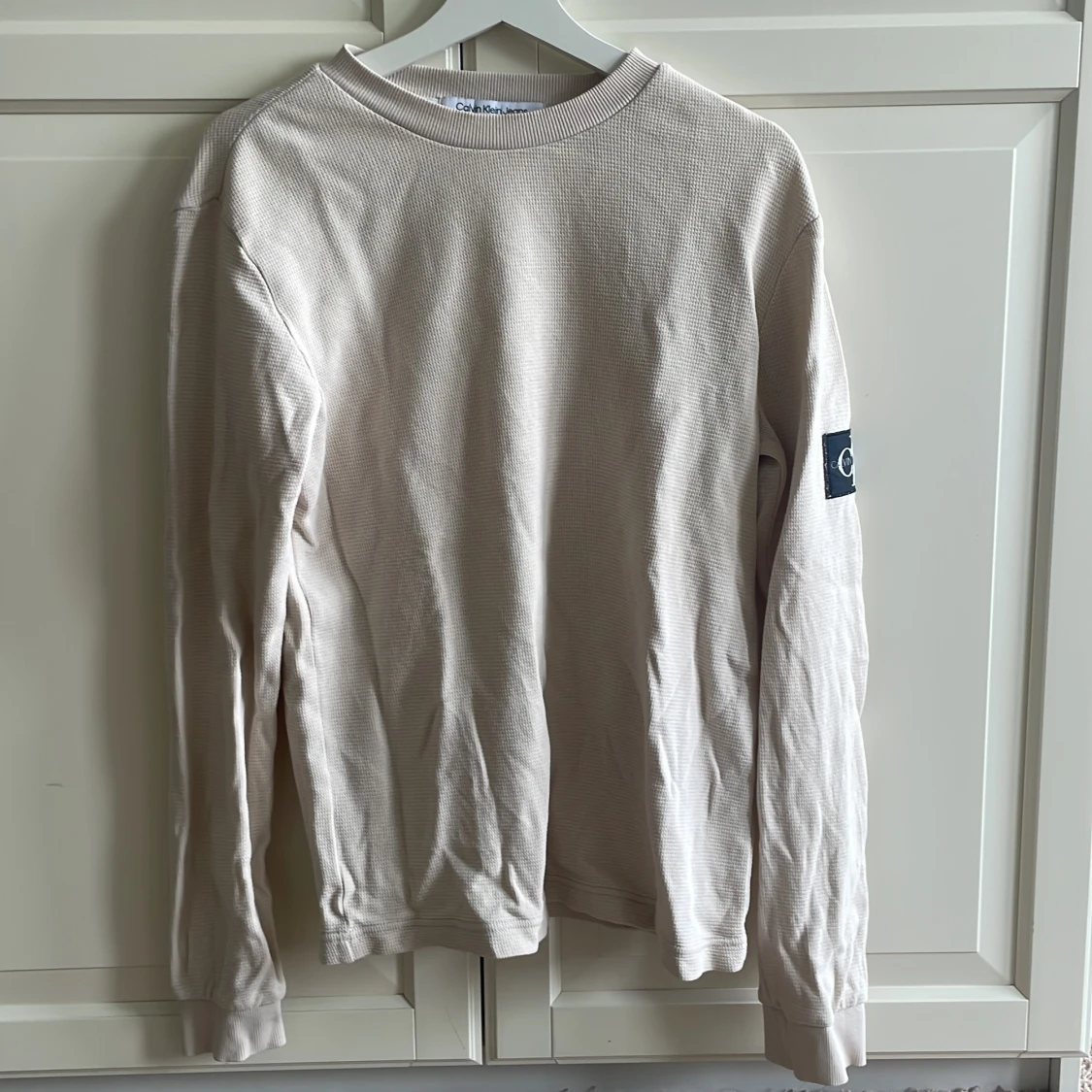 Beige långärmad tröja Calvin Klein