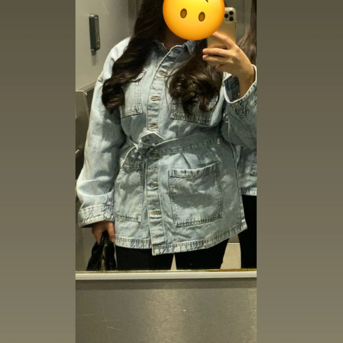 Virala Jeansjacka med knytskärp