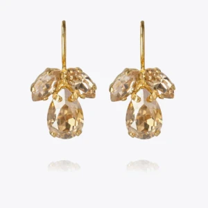 Örhängen i guld från Caroline Svedbom - Superfina örhängen från Caroline Svedbom i guld och Golden shadow+silk kristaller. Använt fåtal gånger, nypris 795kr💗Pris kan diskuteras (original box ingår)
