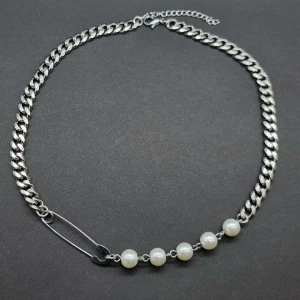 Handgjort halsband  - Rostfritt stål 