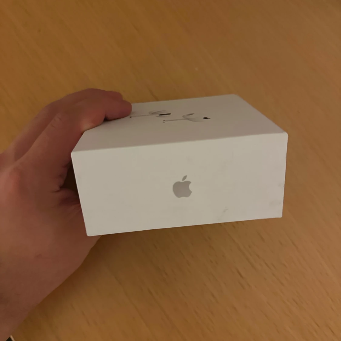 AirPods Pro (2nd generation) MagSafe USB-C - 3