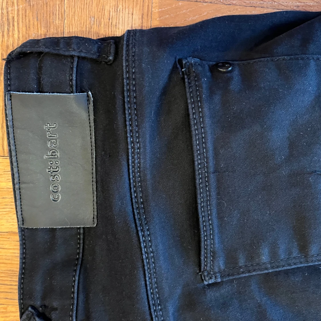 Svarta bootcut jeans från Cost:bart - 3