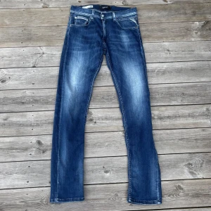 Blå Replay Grover jeans - Blå Replay Grover jeans | Storlek 29/30 | Grymt skick | Hör gärna av dig vid funderingar! 