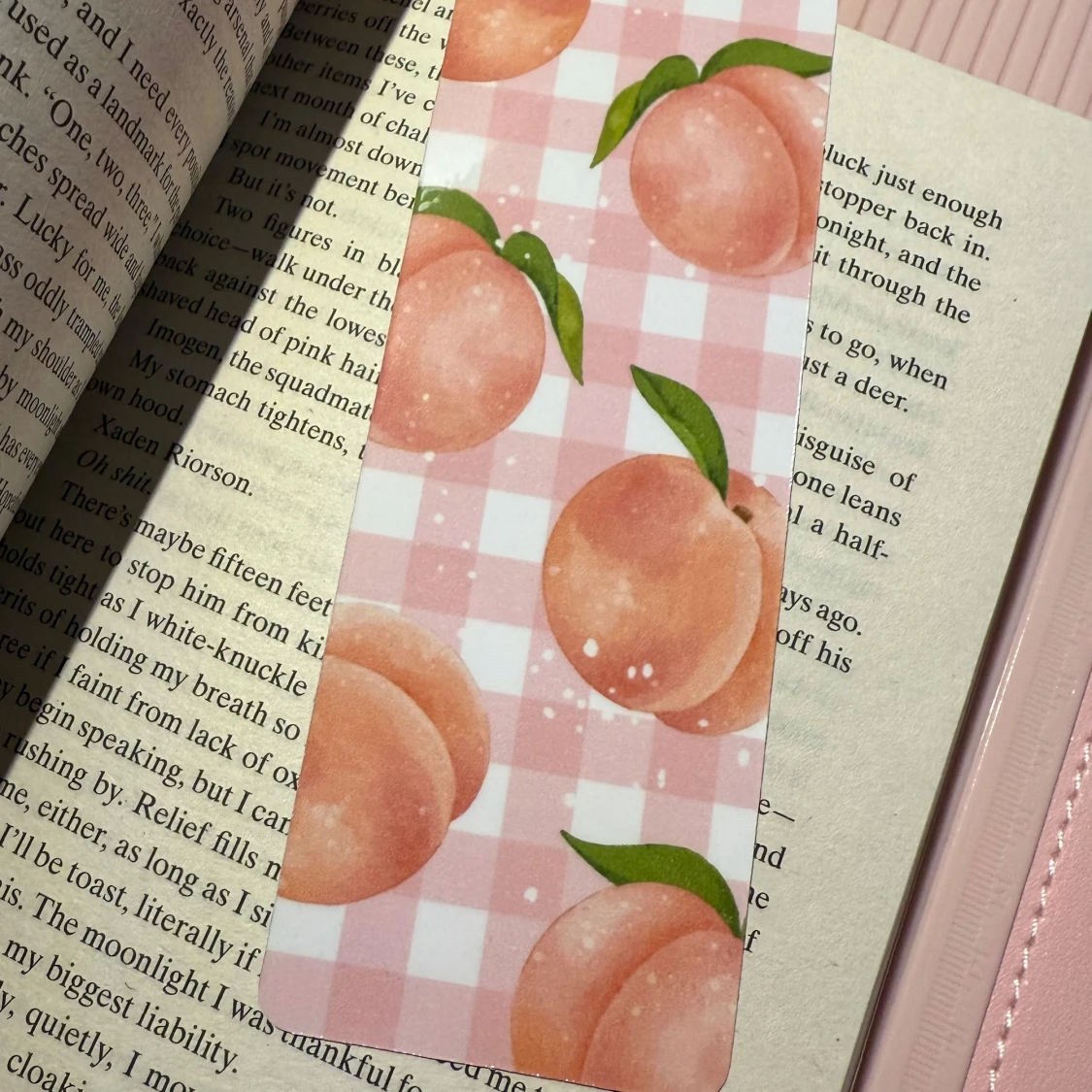 Handgjort laminerat bokmärke 