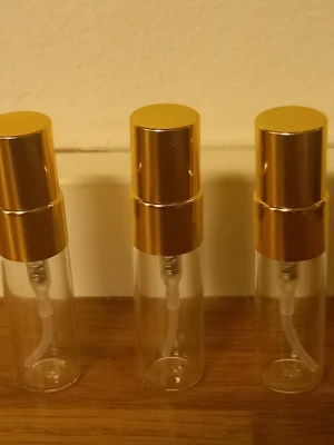 Splitpaket🌸 - 3 stycken 3 ml glasdekanter med spray ✨️Välj bland paketen som finns på listorna bland bilderna, tryck på bilden för att se all text✨️