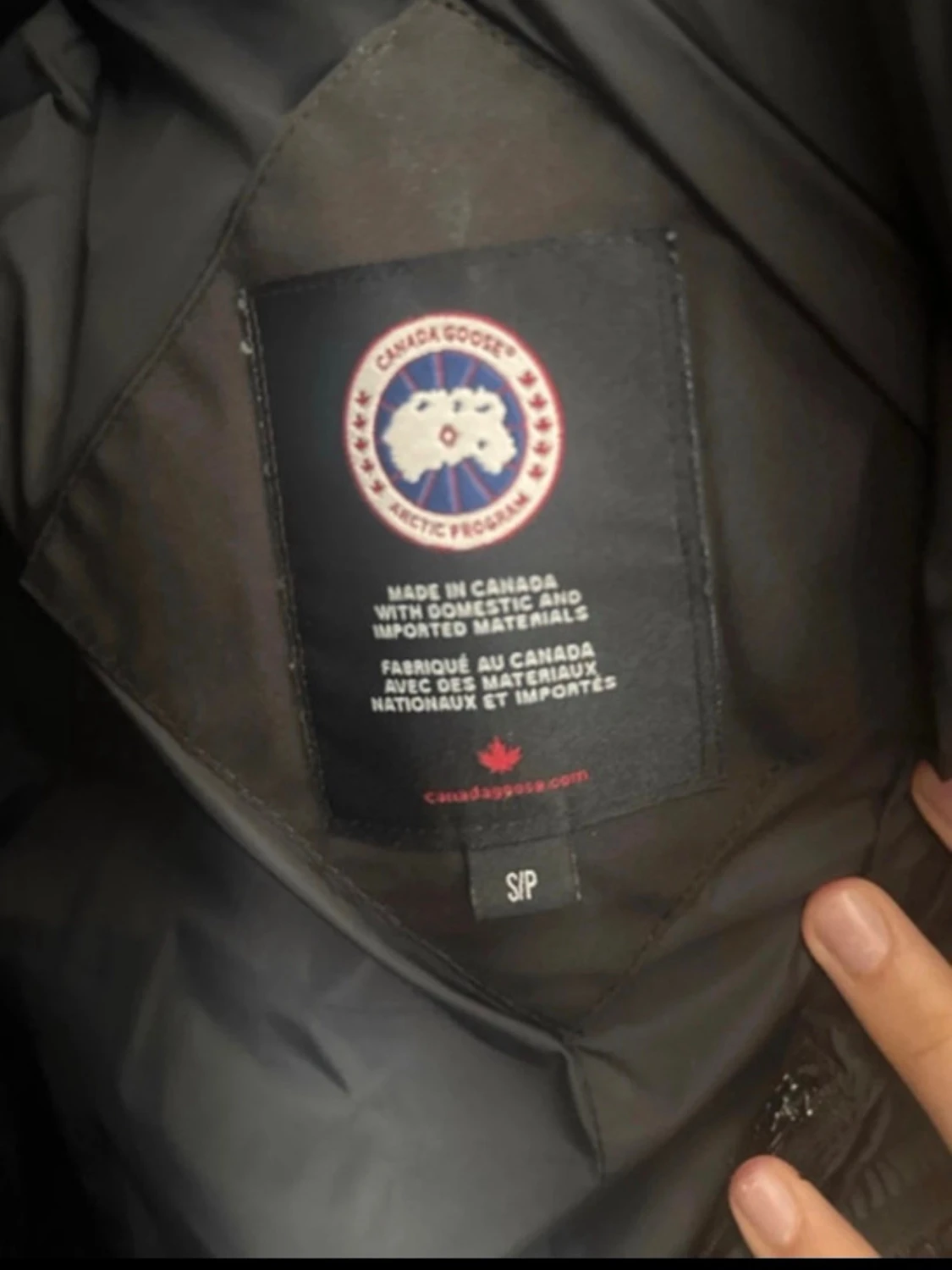 Svart pufferjacka från Canada Goose - 4