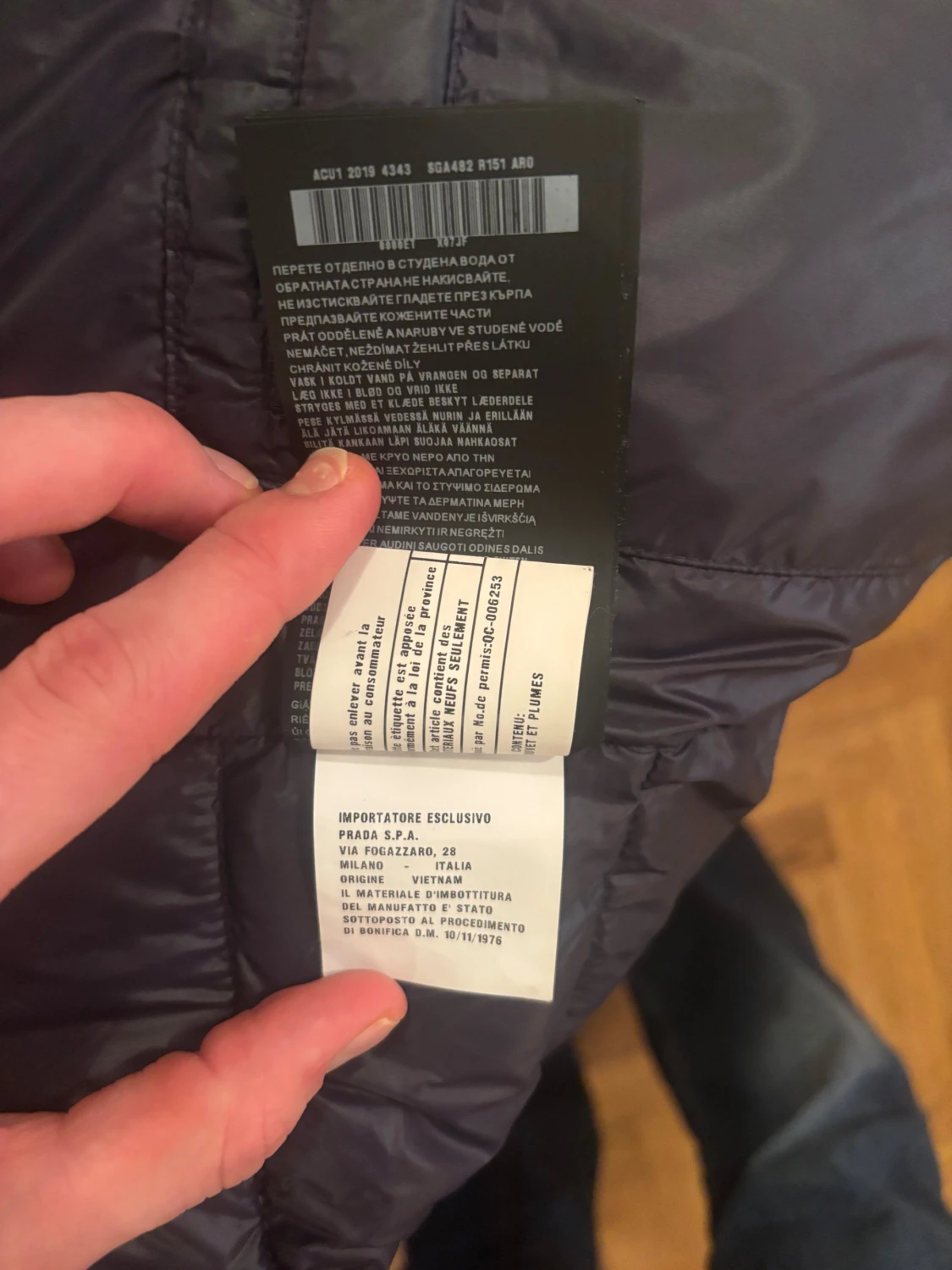 Blå dunväst från Prada - 3