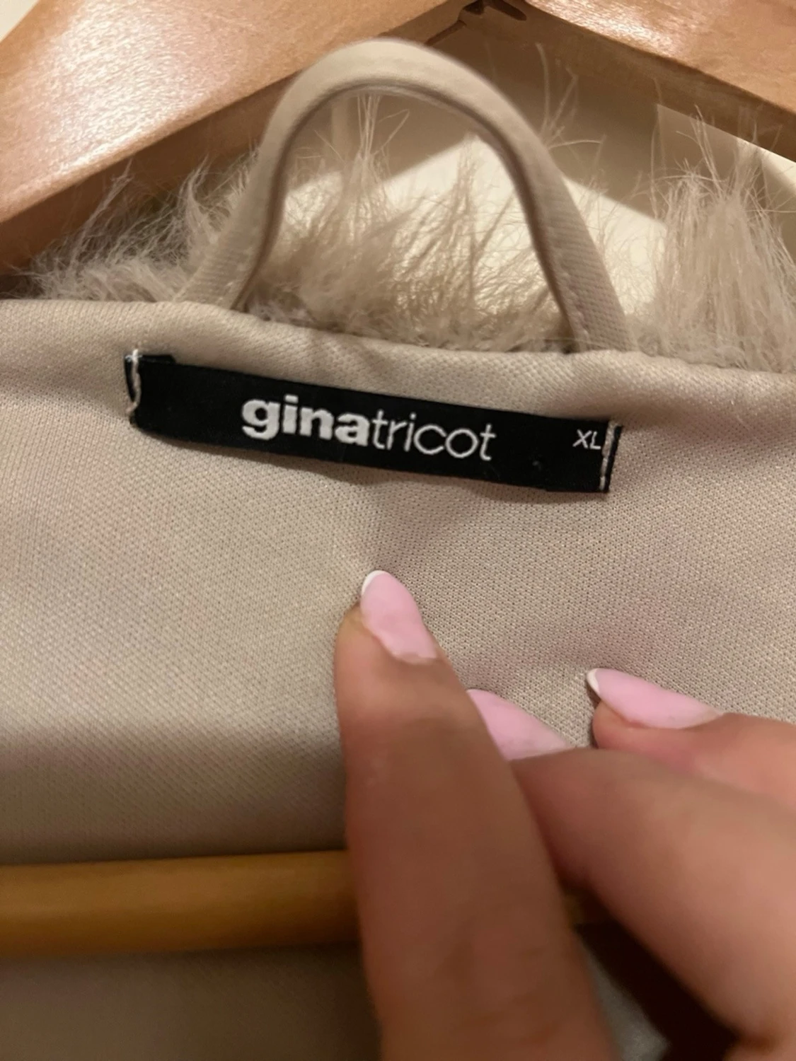 Beige pälsjacka - 2