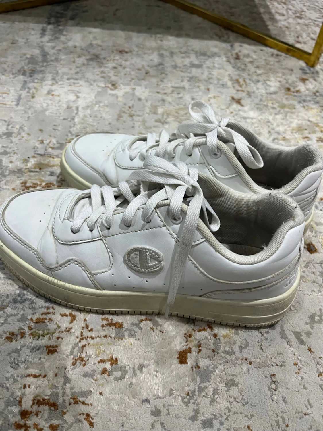 Vita sneakers från Champion