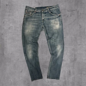 Blåa dondup jeans med fades - Dondup jeans 👖  Skick: 10/10✅ Modell: George Mått: (se bild) Skriv vid fler frågor eller funderingar!