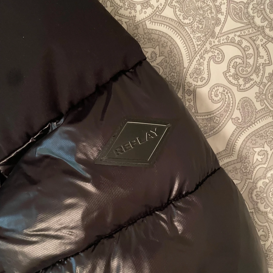 Svart pufferjacka från Replay - 5