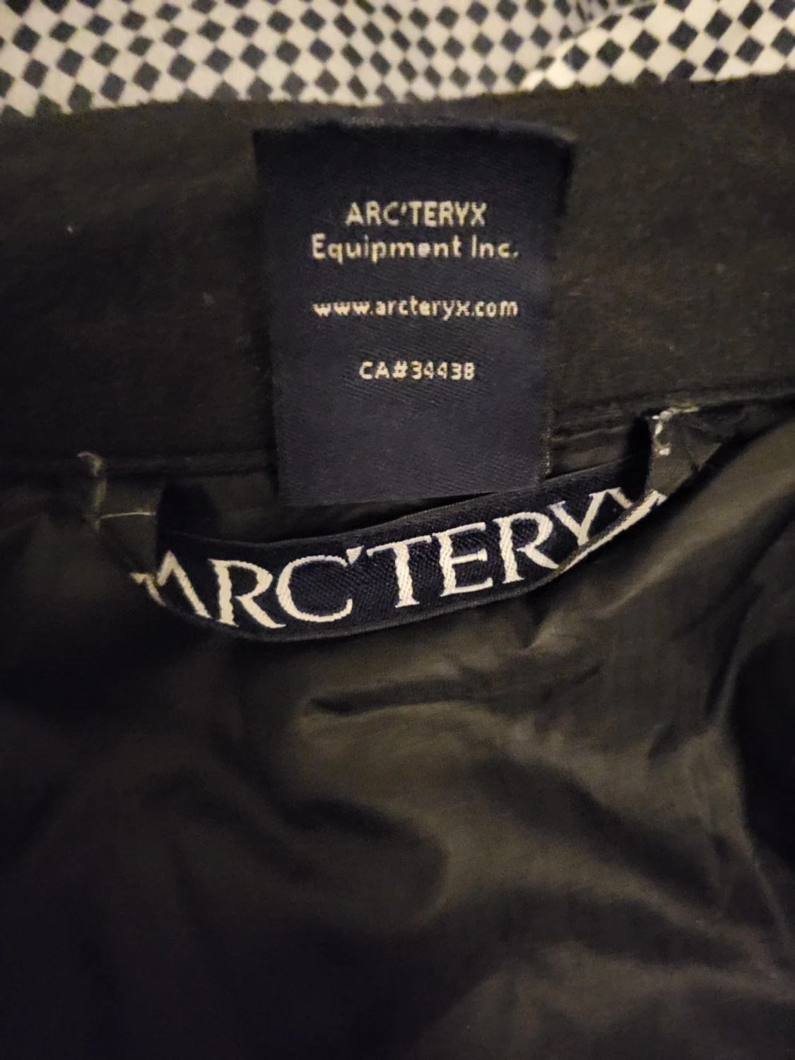 Svart vindjacka från Arc'teryx - 3