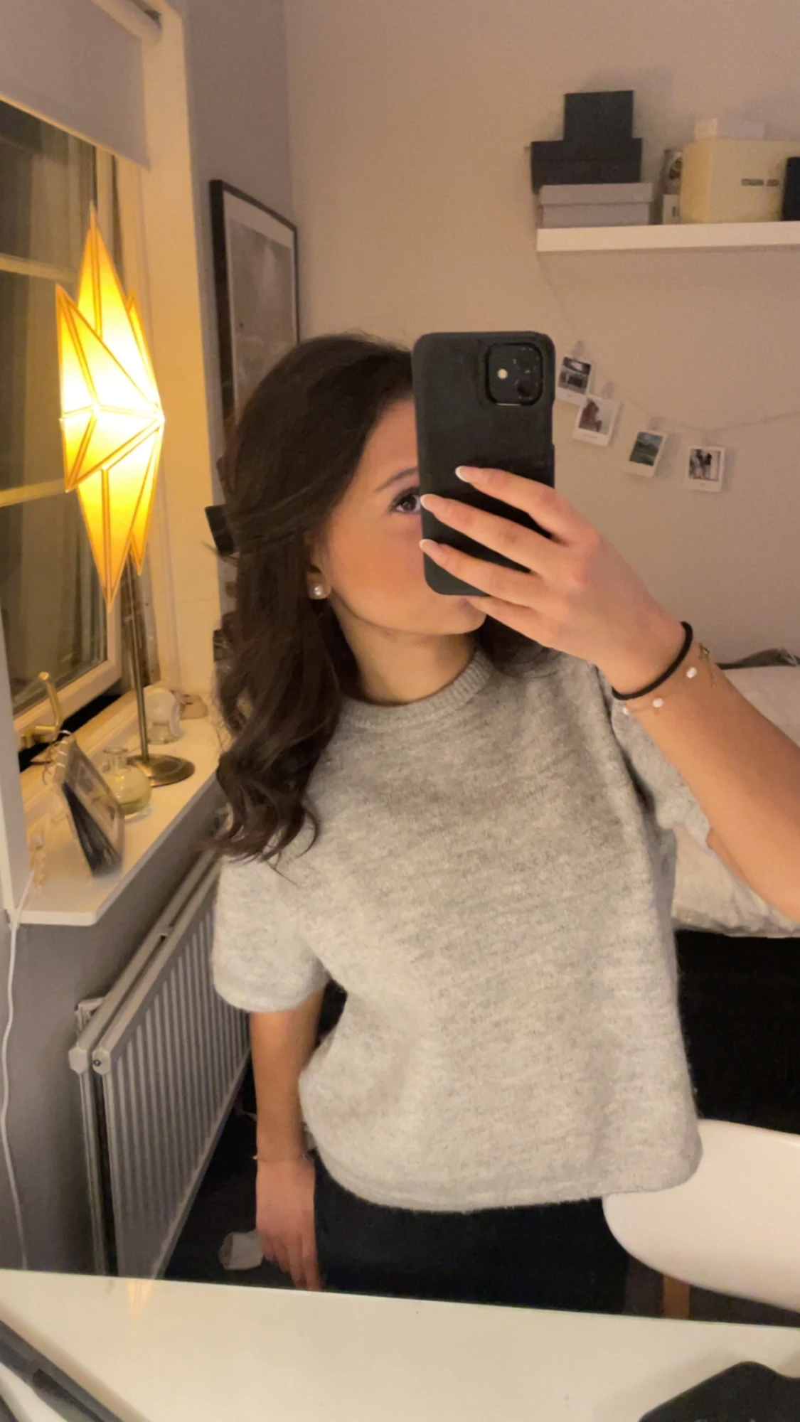 Grå stickad tröja med kort ärm