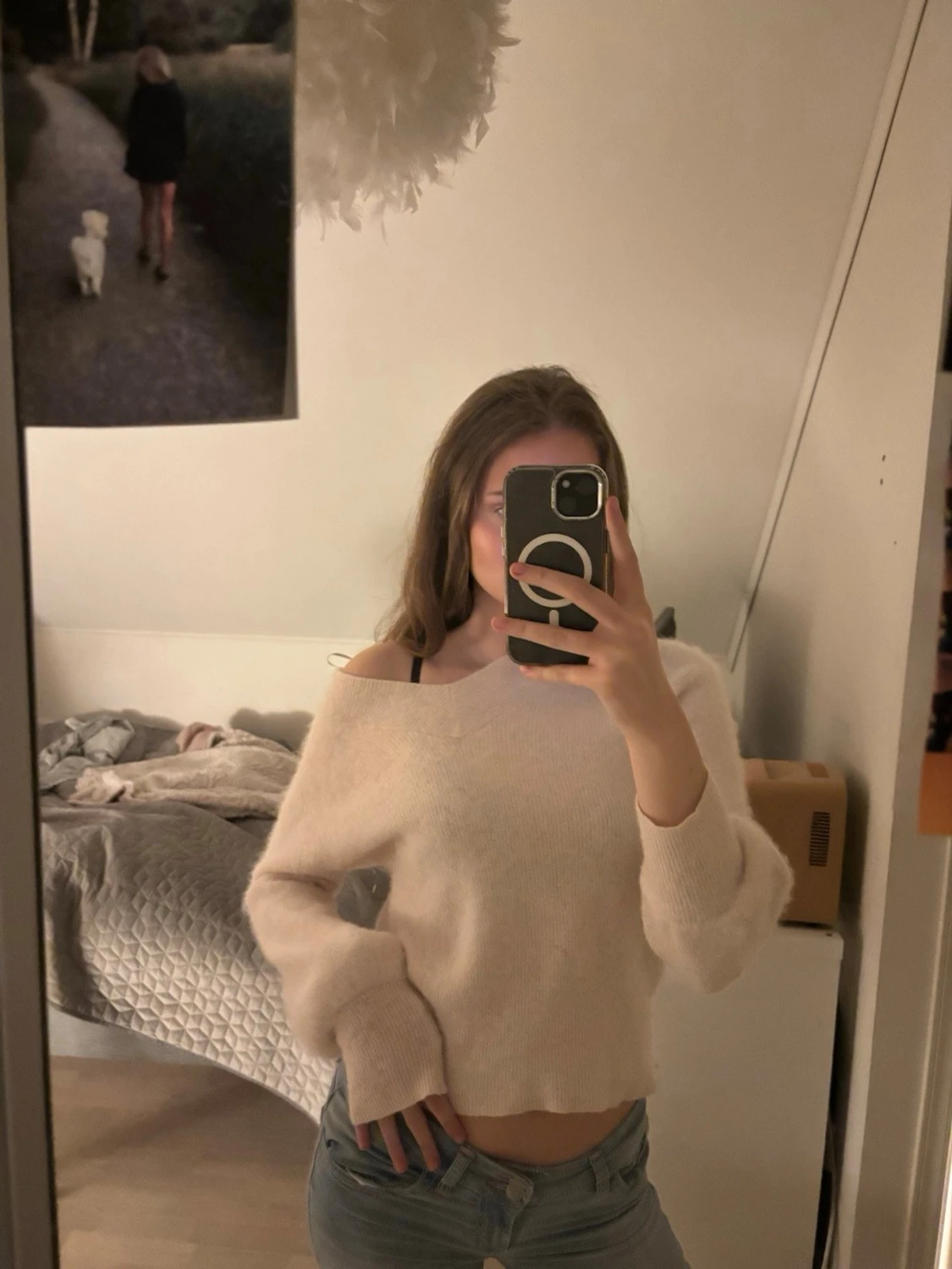 Creme färgad fluffig tröja  - 1