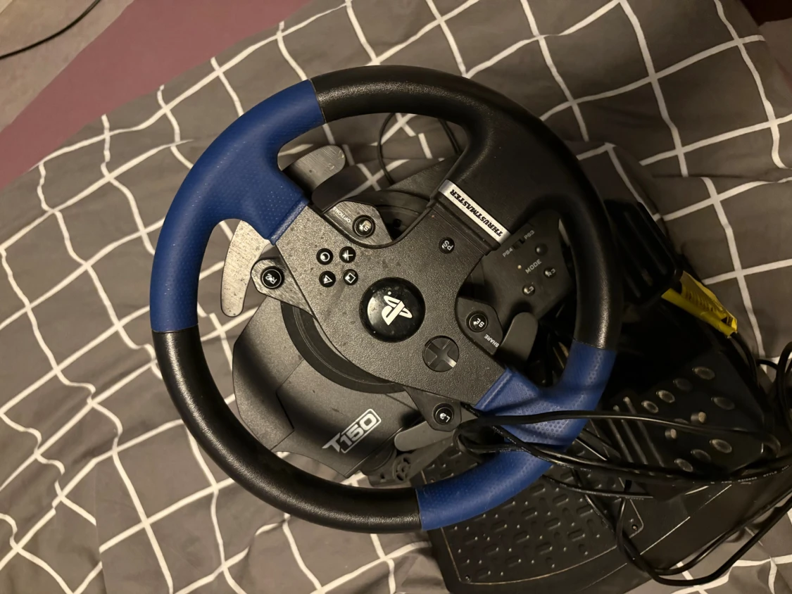 Thrustmaster T150 Racing Wheel - 1