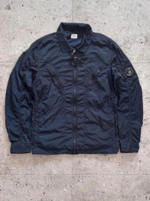 Cp company jacka  - Väldigt snygg cp company overshirt jacka i bra skick. Ställ gärna frågor!🙏