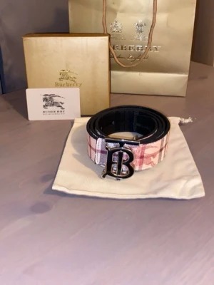 Bälte  - 105 cm. Mycket bra kvalité 