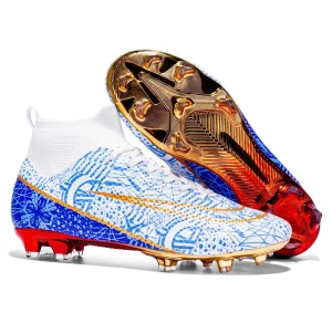 Nike fotbollsskor med guld sula - Finns flera storlekar! Pris kan diskuteras!