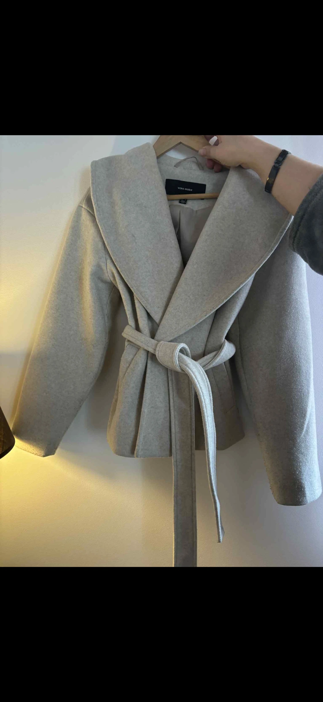 Beige omlottjacka från Vero Moda