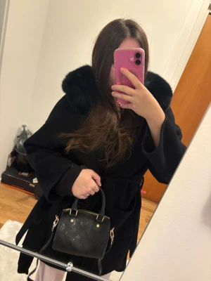 Kappa med päls - Mycket bra skick, storlek S men passar även XS o M. De oversized! 