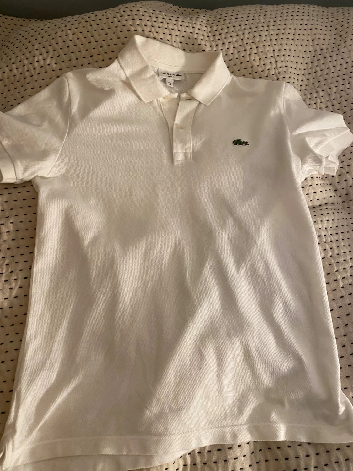 Vit pikétröja Lacoste slim fit M