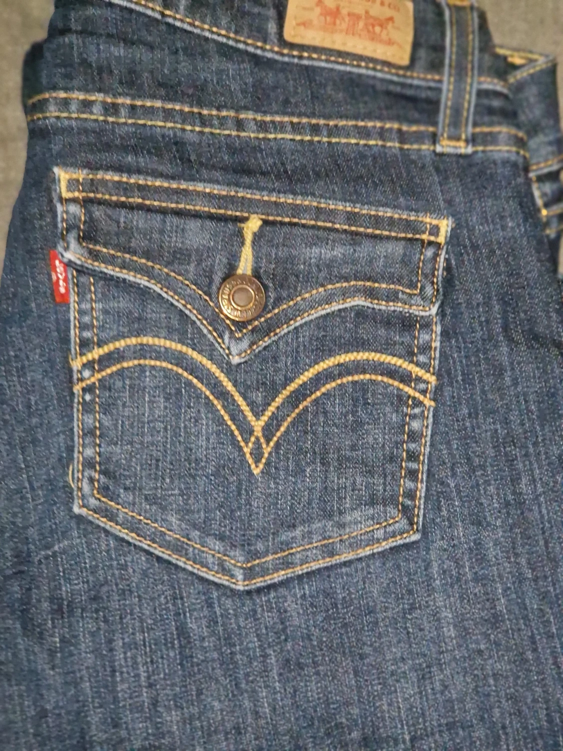 Vintage Levi’s jeans – omgjorda till bootcut, unik modell - 3