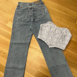 Raka jeans - Snygga jeans🩵helt nya!