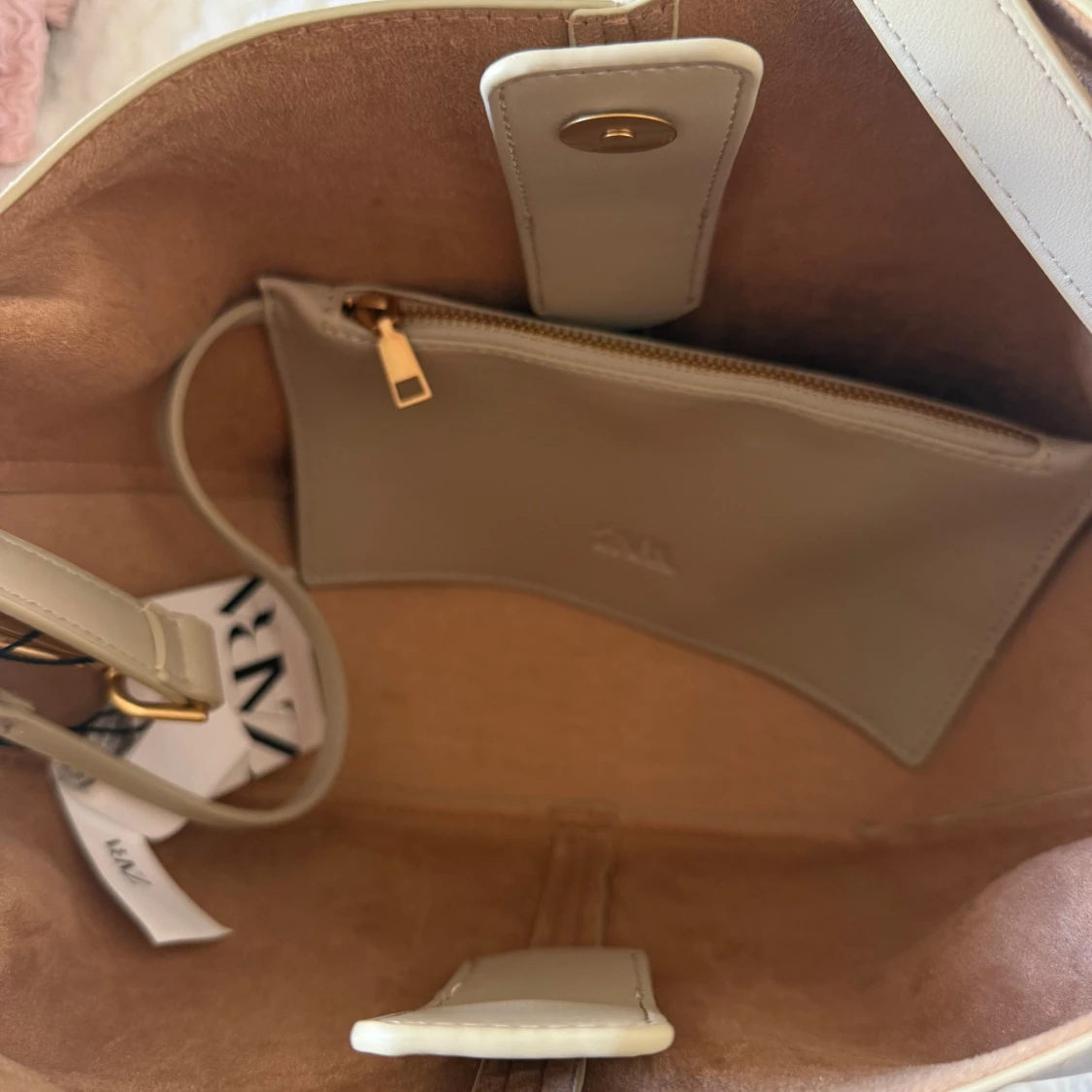 Beige axelväska från Zara  - 3