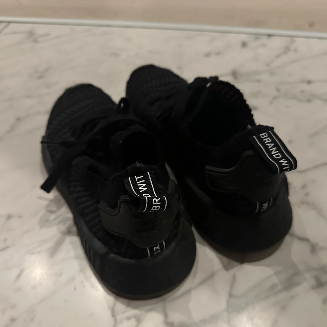 Svarta Adidas NMD sneakers - 1
