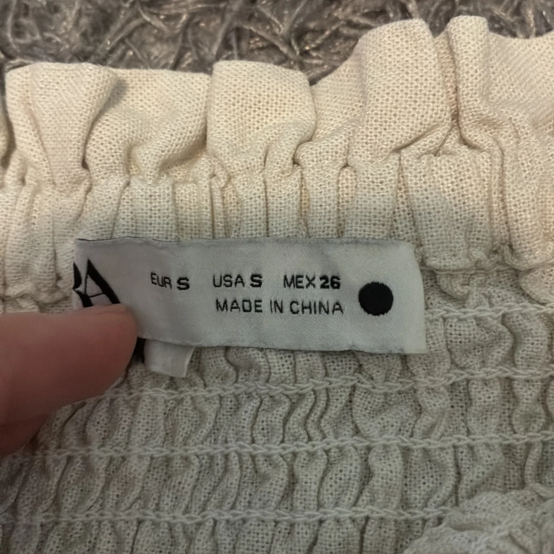 Beige kortkjol med snörning från Zara - 2