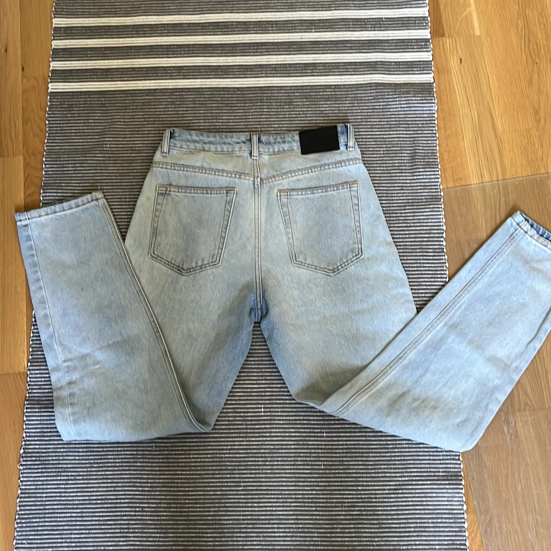 Ljusblå jeans från Grunt, w27