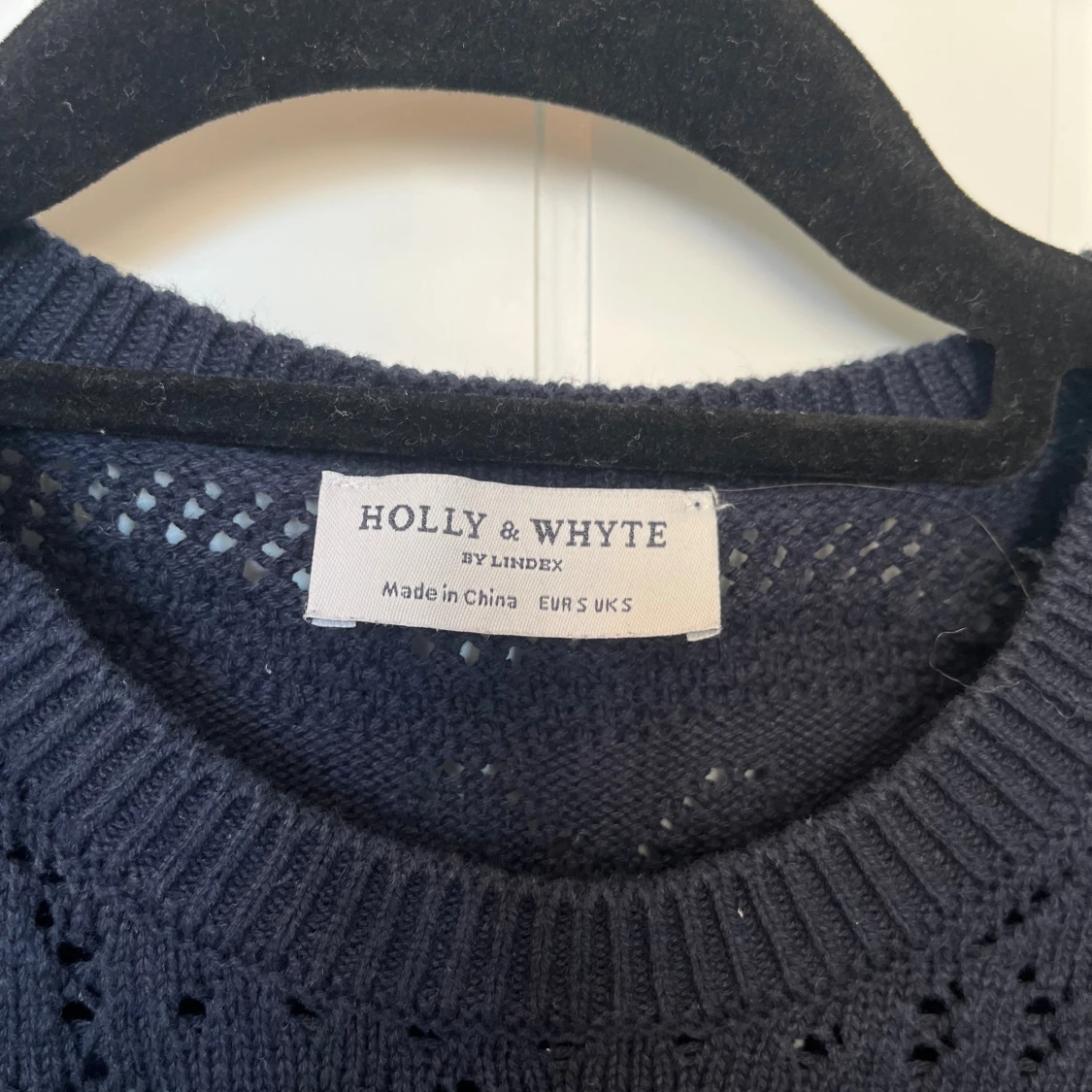 Mörkblå stickad topp Holly & Whyte - 1