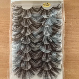 4D L030 dramatiska lösögonfransar - Säljer ett set med 8 par svarta 4D L030 lösögonfransar. Fransarna är extra voluminösa och fluffiga! Aldrig använts