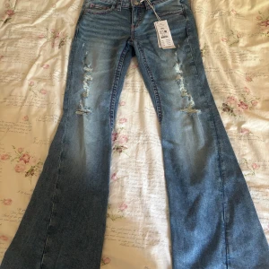 Gina tricot Young jeans - Endast testade och prislapp kvar. 