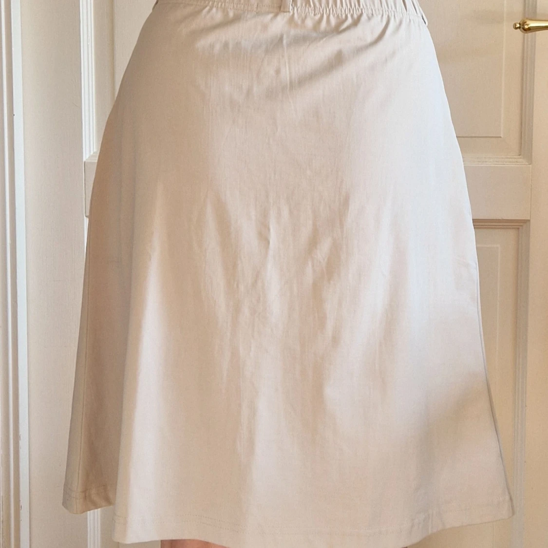 Gråvit kjol från DEEP - 1