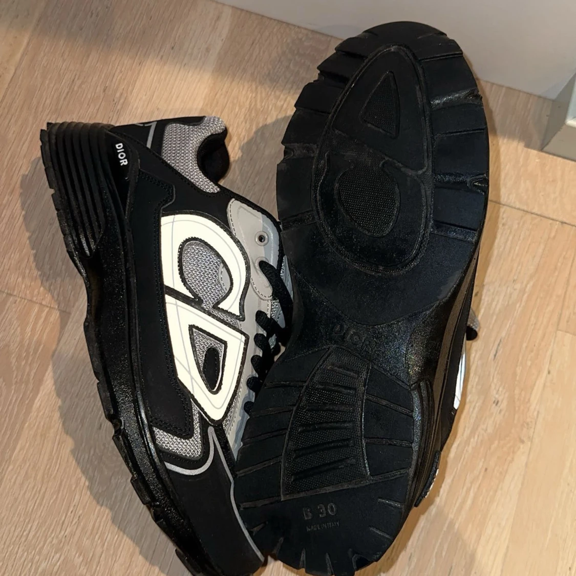  B30 sneakers svart och silver - 4