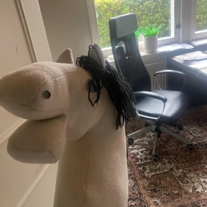 Käpphäst - Hej jag tänkte sälja min handgjorda käpphäst för rimligt pris, bara att skriva ifall ni är intresserade.