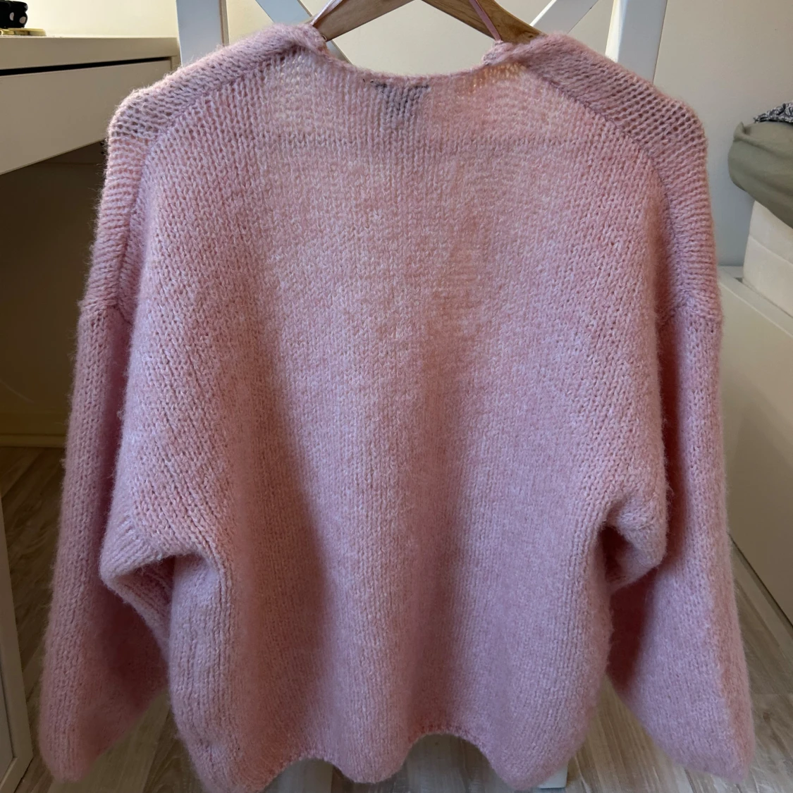 Ljusrosa stickad kofta från Lindex - 4