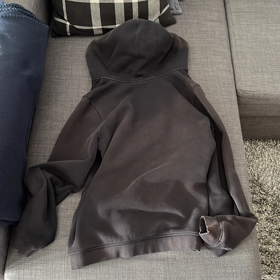 Svart hoodie från Sail Racing - 2