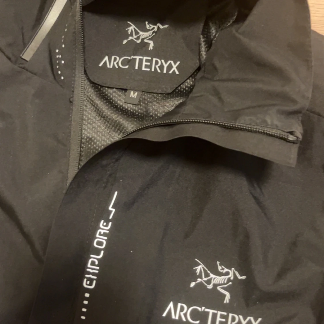 Svart vindjacka från Arc'teryx M - 2