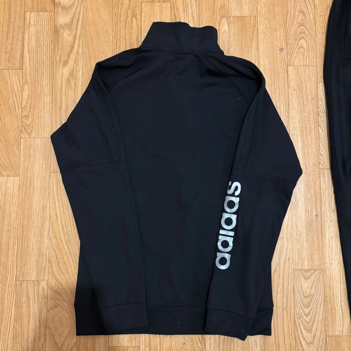 Svart Adidas träningsset med dragkedja - 2