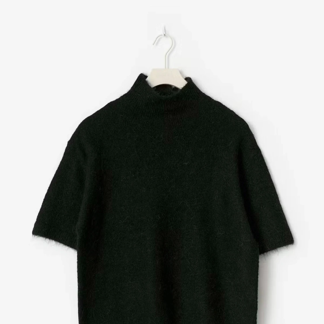 kortärmad stickad med krage 