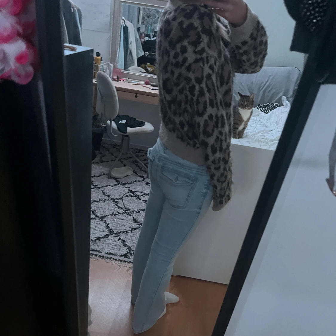 Leopardmönstrad stickad tröja - 2