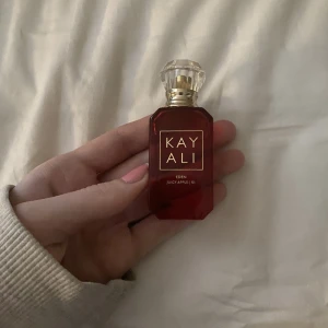 Kayali parfym - Parfym HELT NY juicy Apple endast testad. 